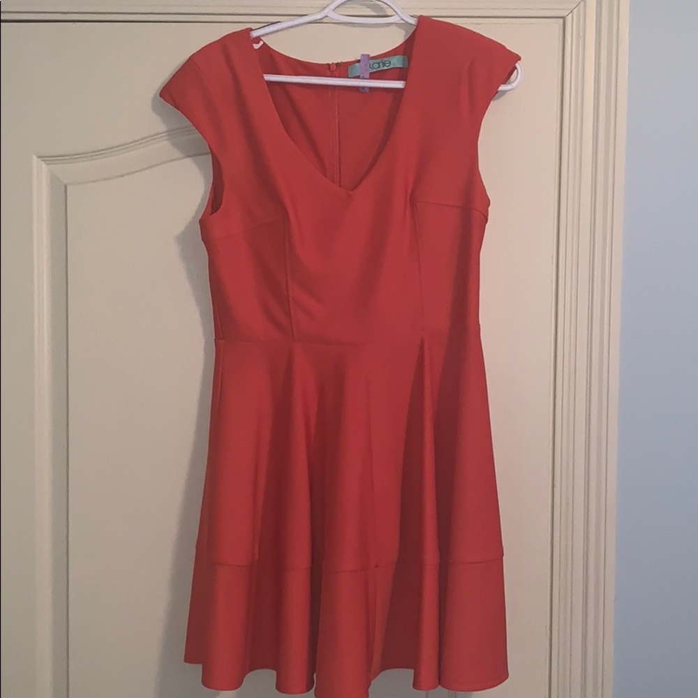 Red dress - Picture 2 of 3